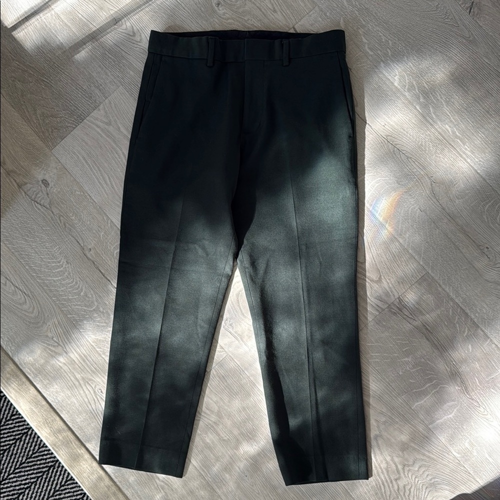 Club Monaco Green Dress Pants with Sleek Design